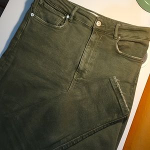 Zara Olive Green Jeans 🍃🍂